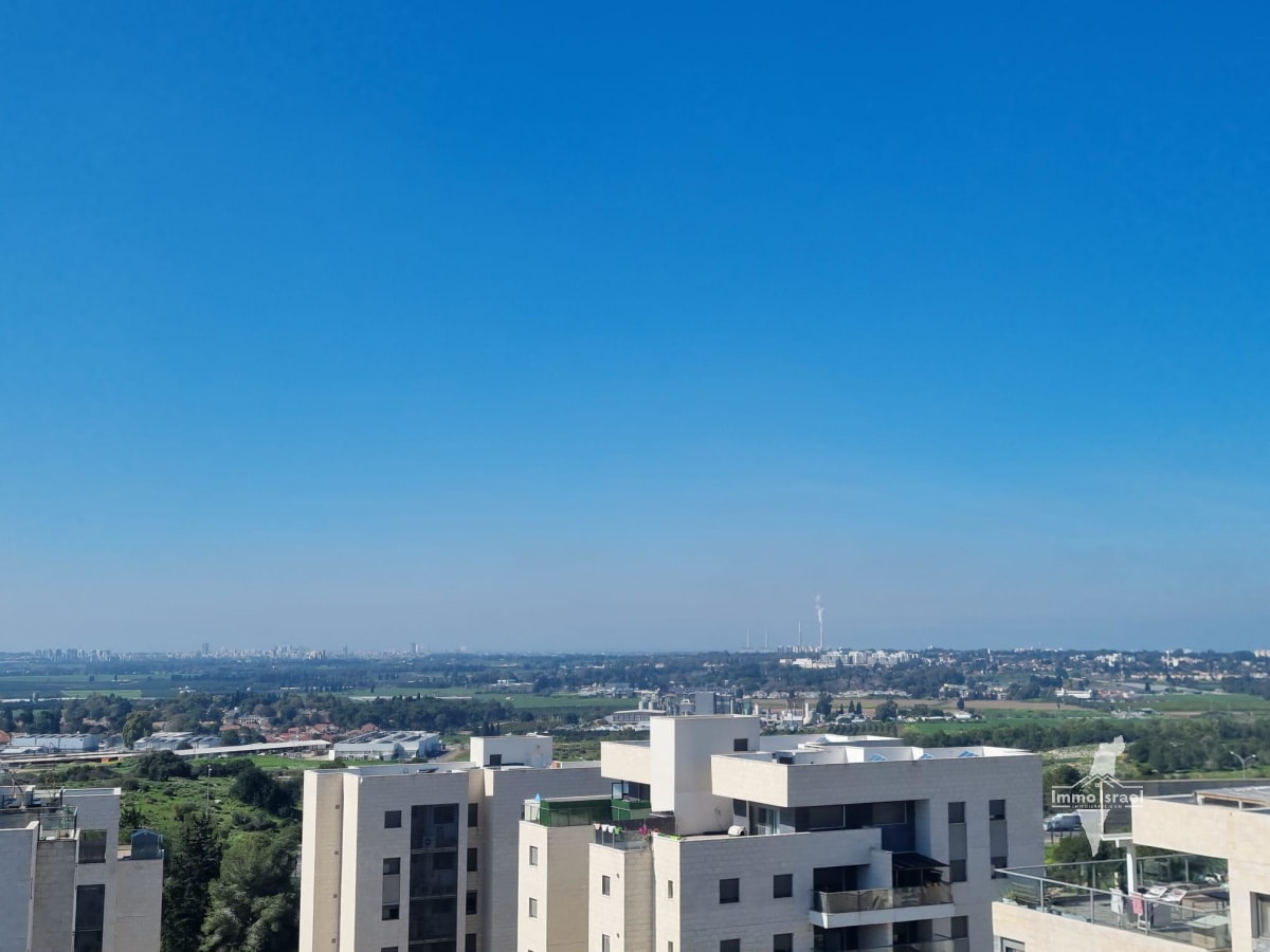 מיני פנטהאוז 4 חדרים למכירה ברחוב גפן 64, חריש