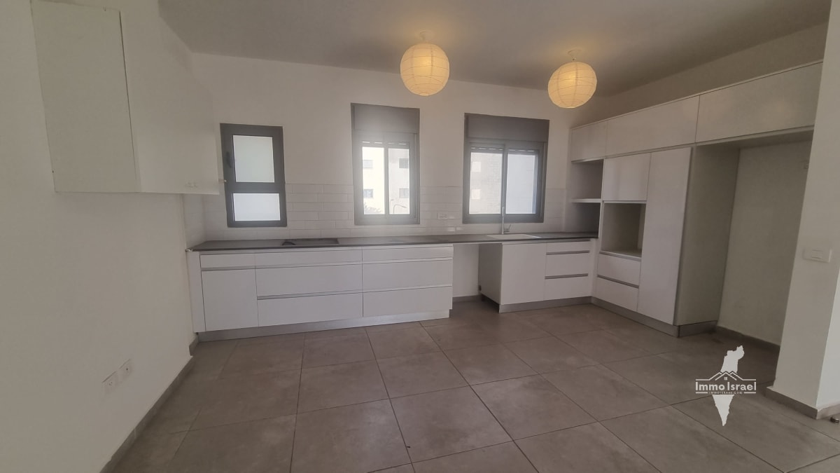 5-комнатная квартира на продажу на улице Сапир 17, Хариш