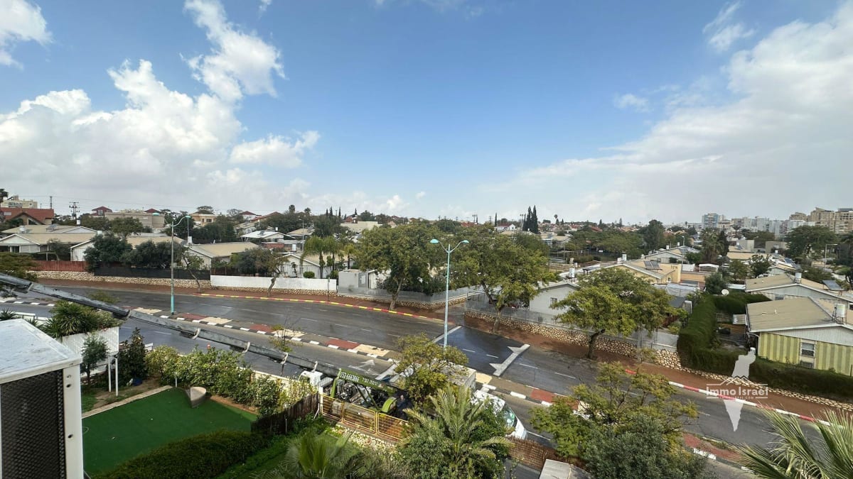 3-Room Apartment for Sale at 2 Arieh Dulzin Street, Be'er Sheva