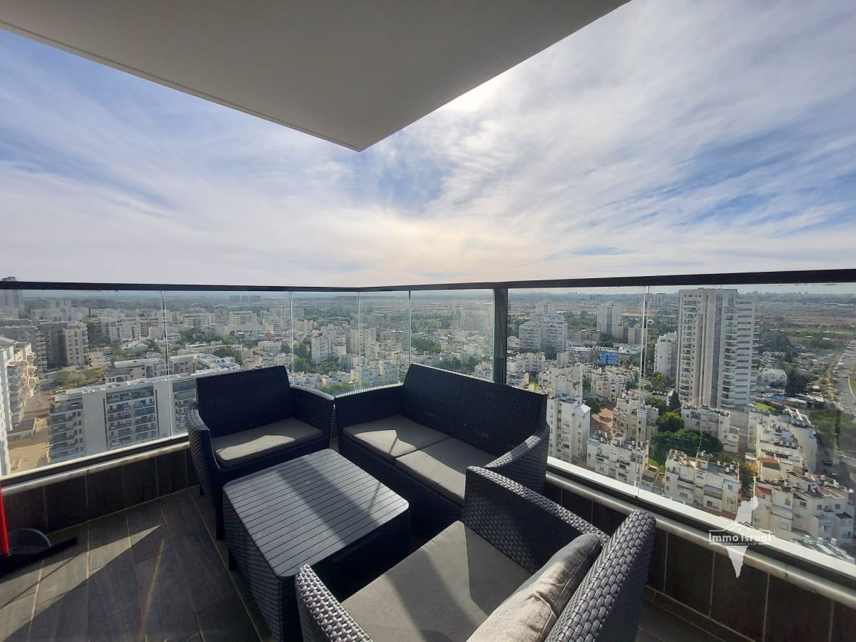 דירת 4 חדרים להשכרה בדרך משה דיין 34, תל אביב