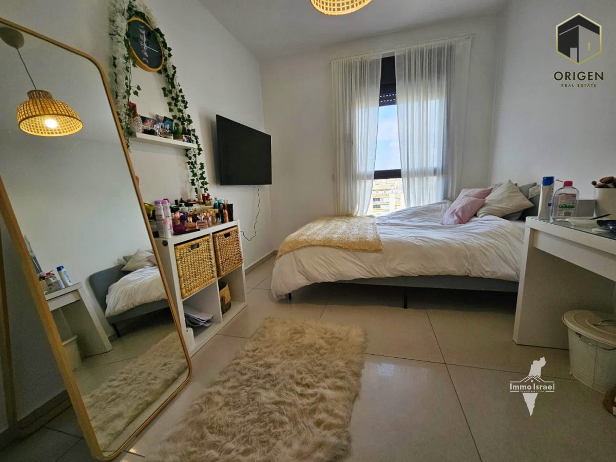 דירת 4 חדרים למכירה בדרך משה דיין 34, תל אביב