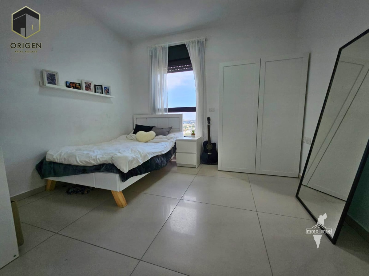 4-Room Apartment for Sale at 34 Moshe Dayan Street, Tel Aviv
