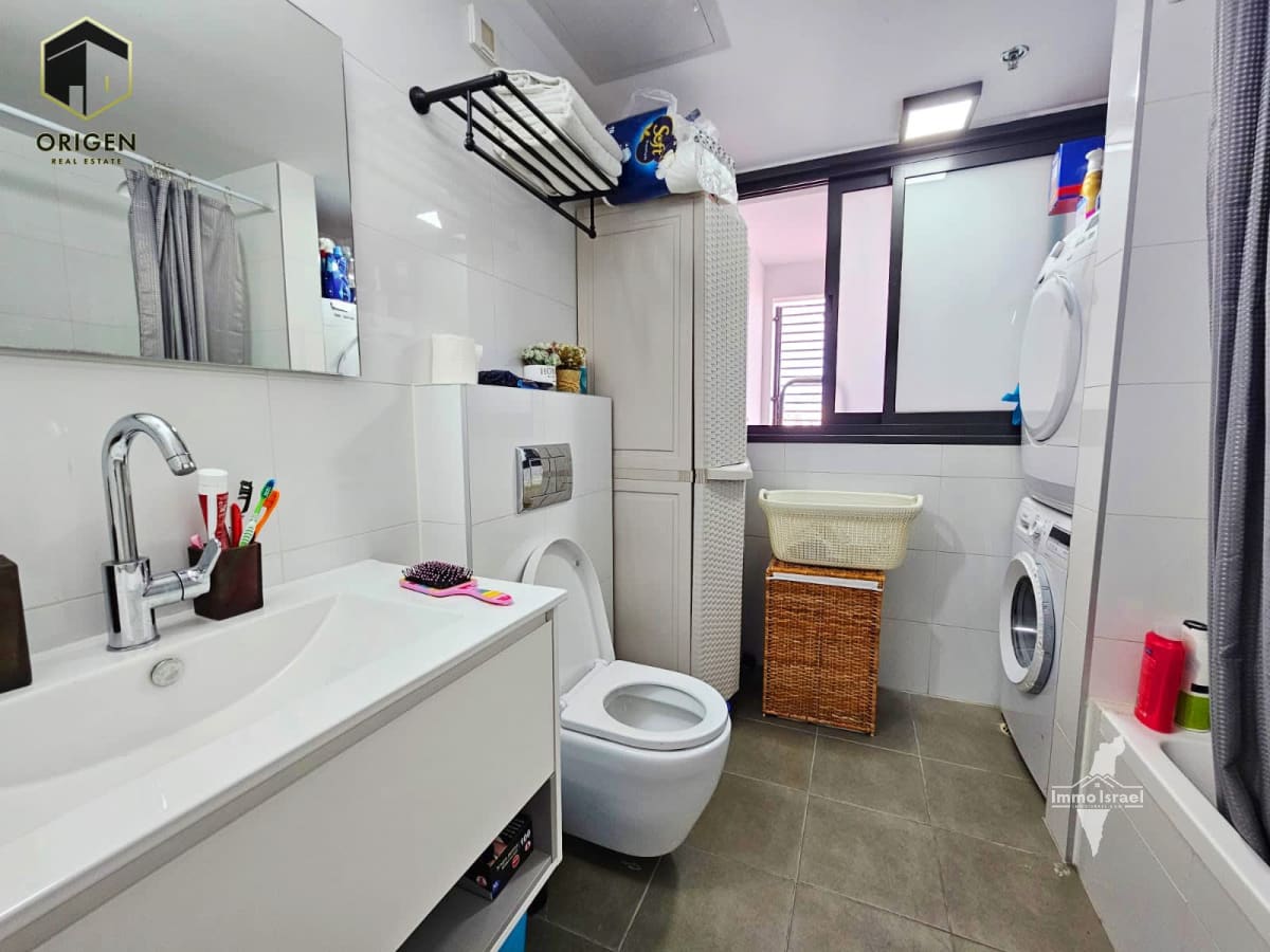 4-Room Apartment for Sale at 34 Moshe Dayan Street, Tel Aviv
