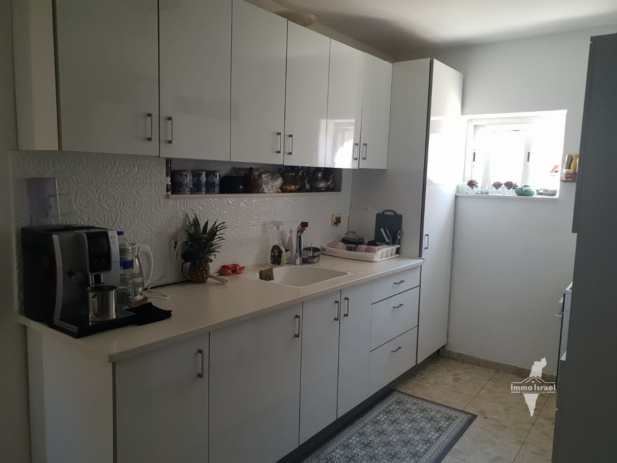 4-Room Residential Unit for Rent in Shapira Neighborhood, Ofakim