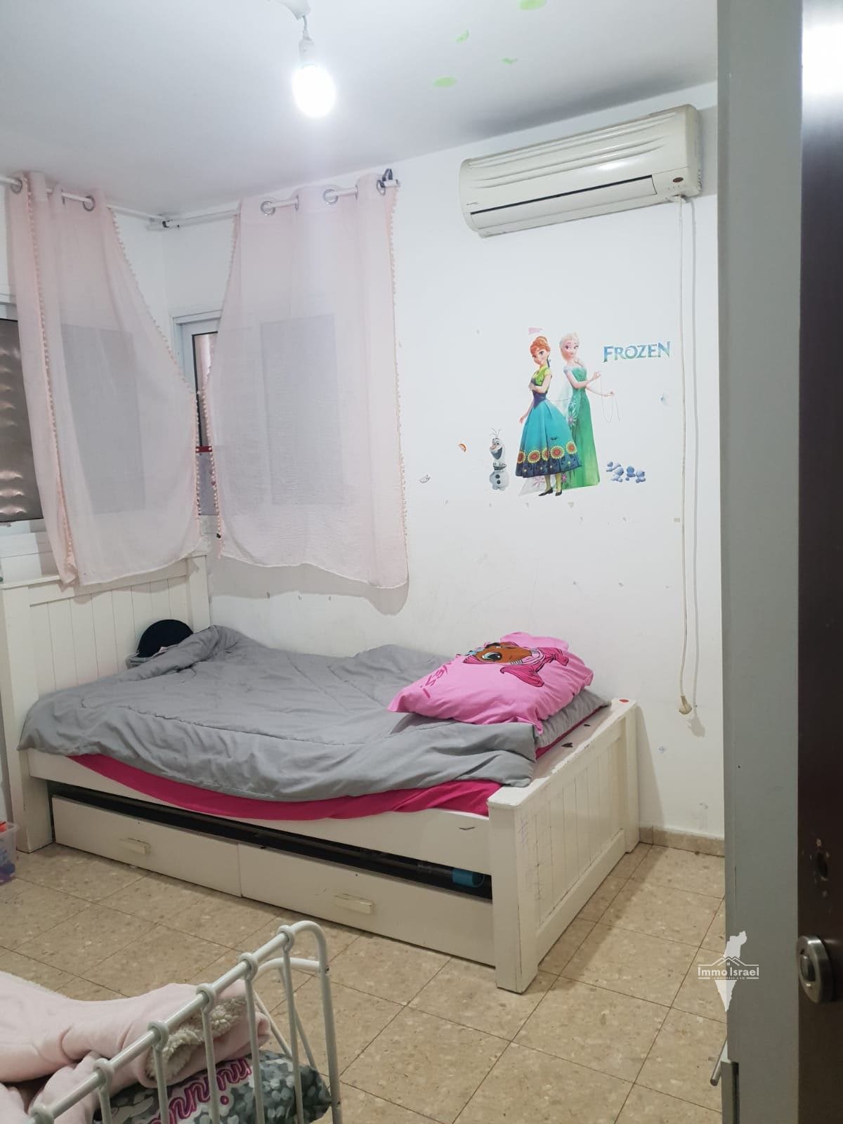 4-Room Residential Unit for Rent in Shapira Neighborhood, Ofakim