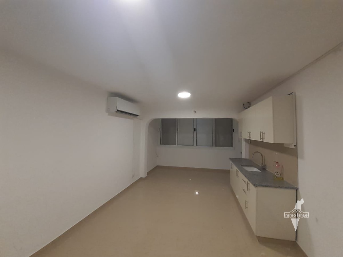 2-Room Apartment for Rent on Herzog Street, Ofakim