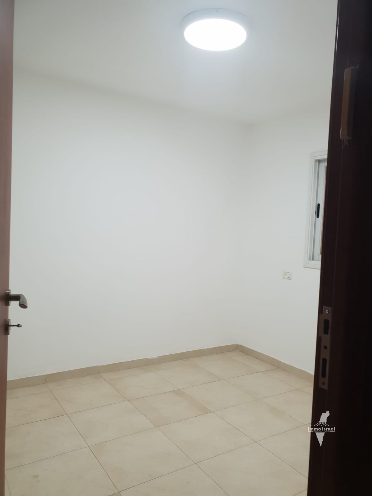 4-Room Ground Floor House for Sale on Kibutz Galuyot Street, Ofakim