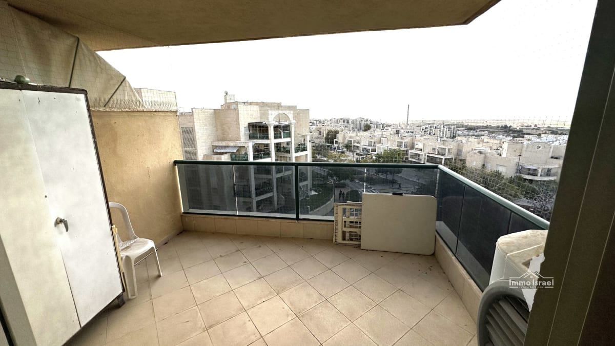 3-Room Apartment for Sale at 11 Gideon Hausner Street, Be'er Sheva