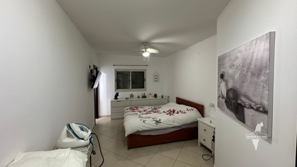 3-Room Apartment for Sale at 11 Gideon Hausner Street, Be'er Sheva