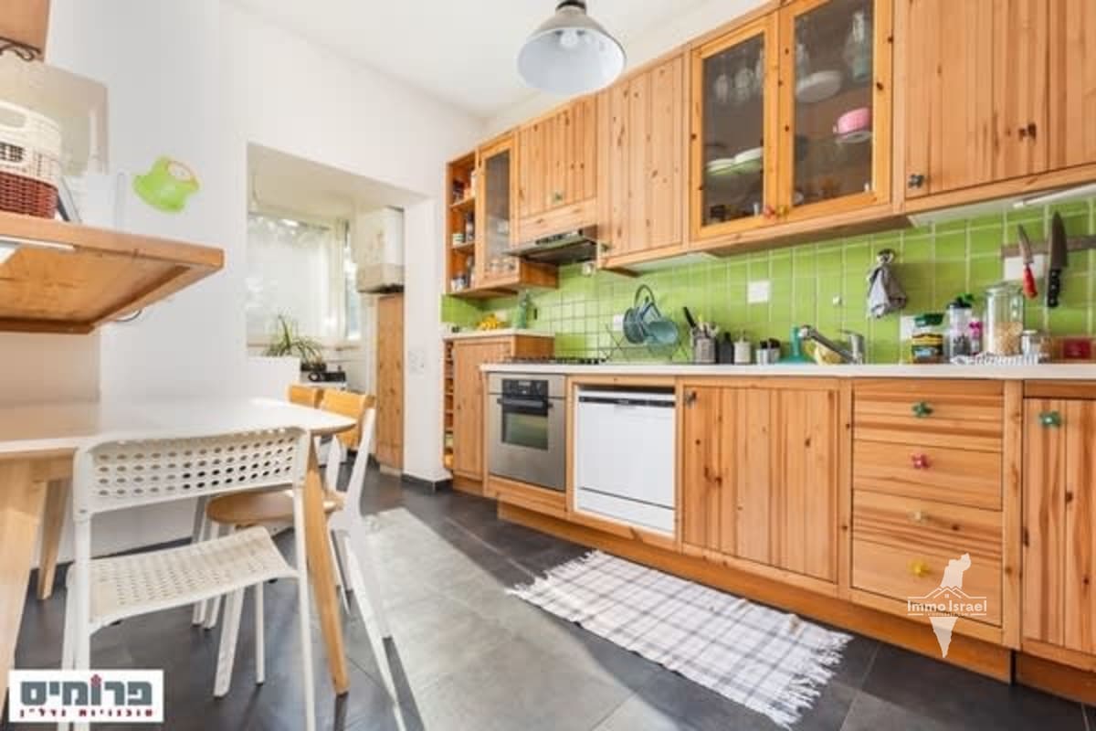 3-Room Apartment for Sale on He-Khaluts Street, Jerusalem