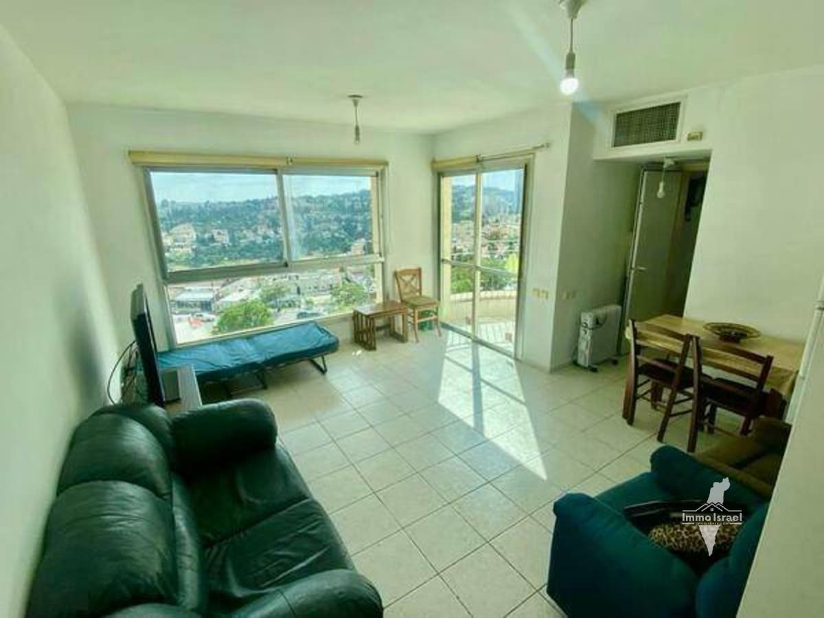 דירת 2 חדרים למכירה ברחוב אורוגואי, ירושלים