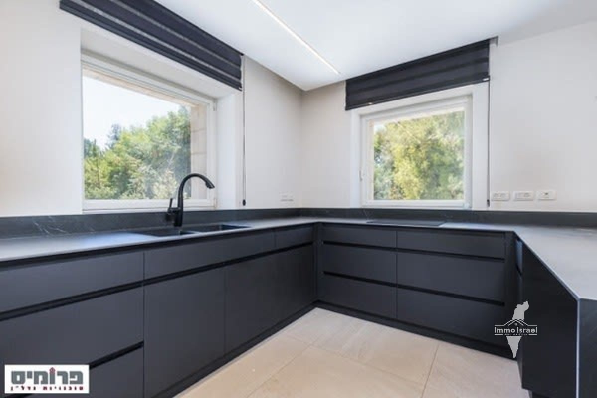 3.5-Room Garden Apartment for Sale on Nayot Street, Jerusalem