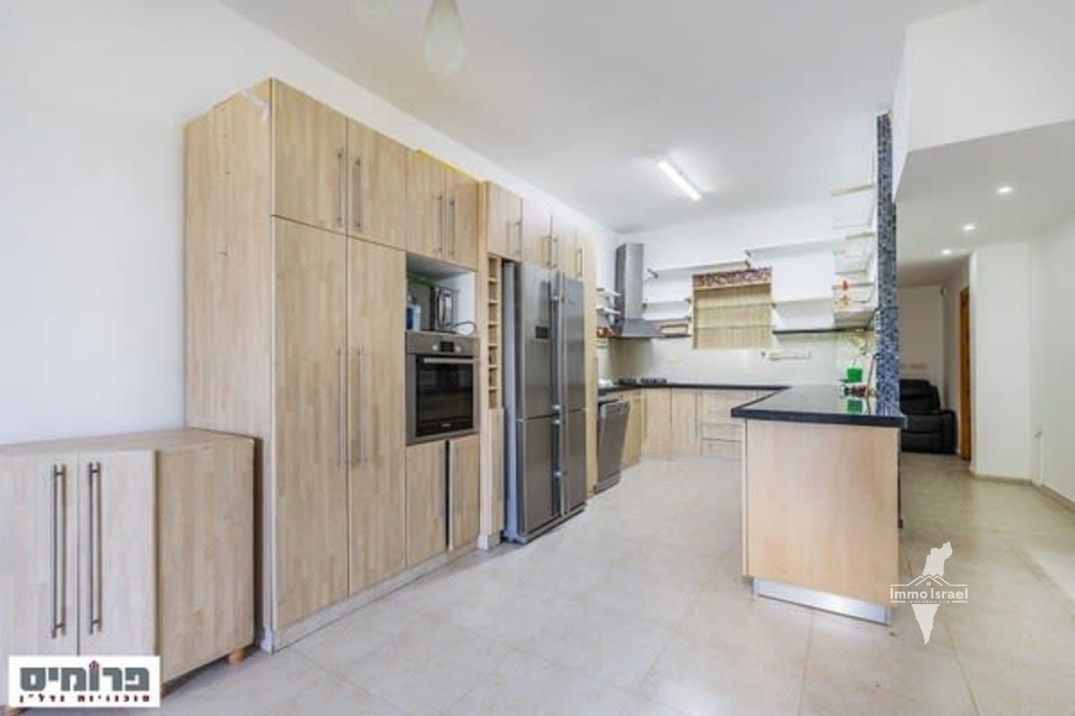 5-Room Garden Apartment for Sale on Haportzim Street, Jerusalem