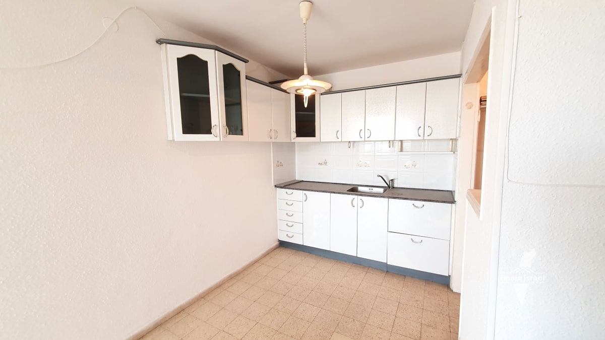 3-Room Apartment for Sale on Rahvat Hayil Street, Be'er Sheva