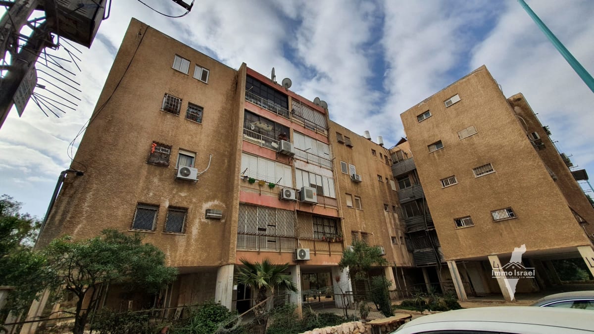 3-Room Apartment for Sale on Rahvat Hayil Street, Be'er Sheva