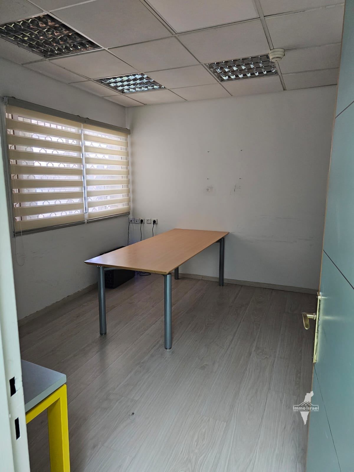 Office Space of 180 sqm for Rent at 9 Hativat Harel Street, Lod