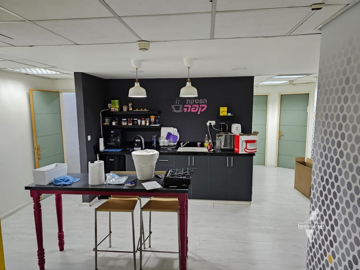 Espace de bureau de 180 m² à louer au 9 rue Hativat Harel, Lod