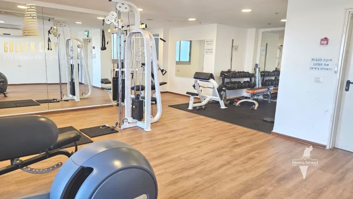 4-Room Apartment for Sale at 10 Amit Meir Street, Netanya