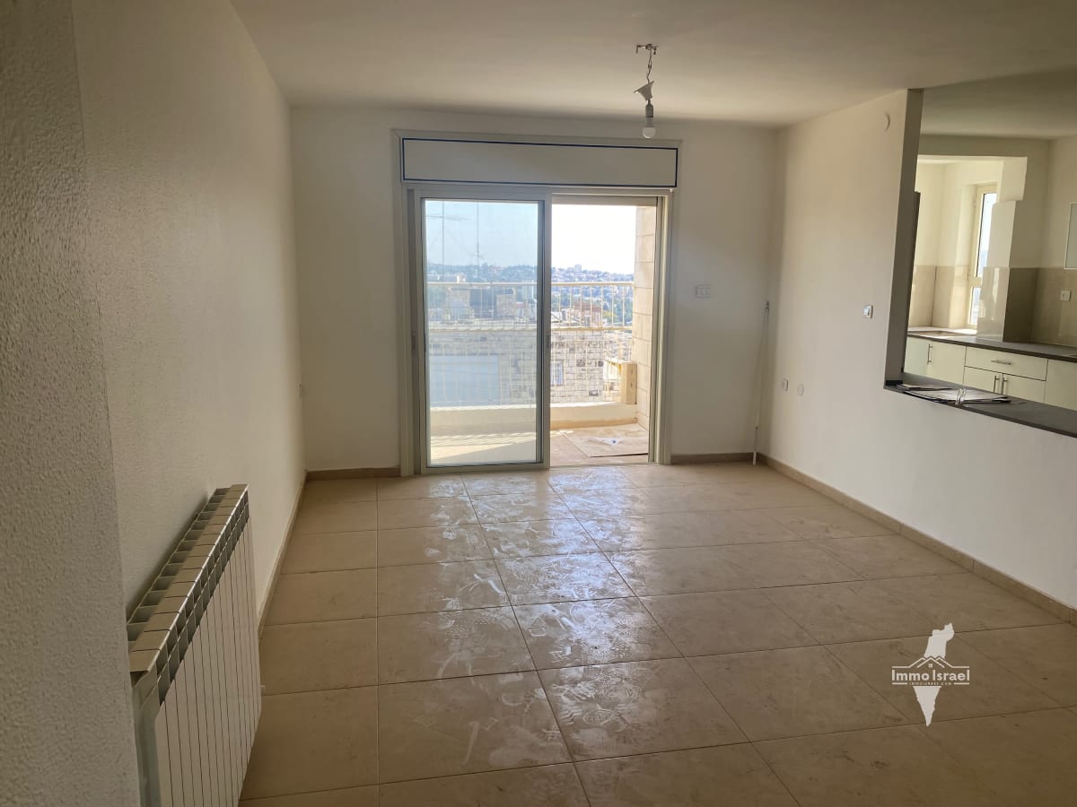4.5-Room Rooftop Apartment for Sale at 42 Ha-Rav Uzi'el Street, Jerusalem