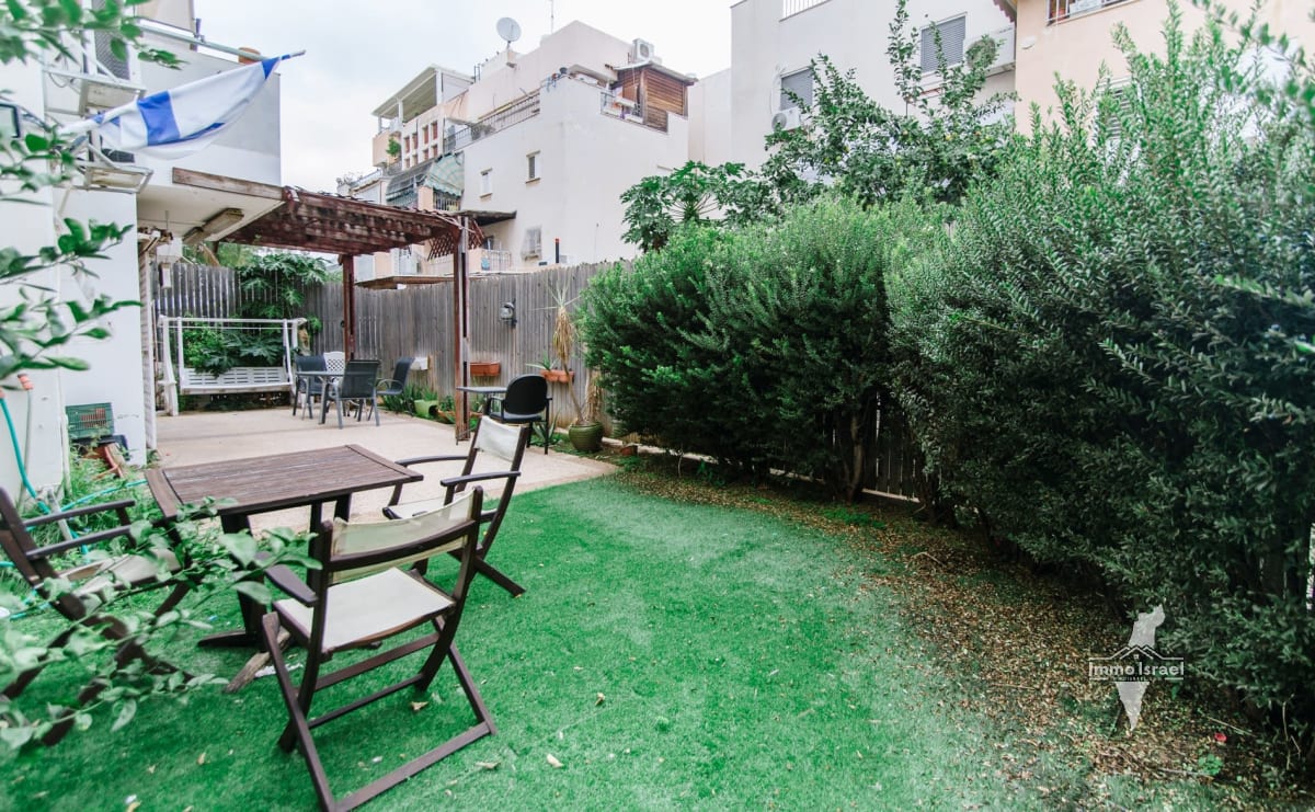 4-Room Garden Apartment for Sale on Yosef Shekhter Street, Petah Tikva