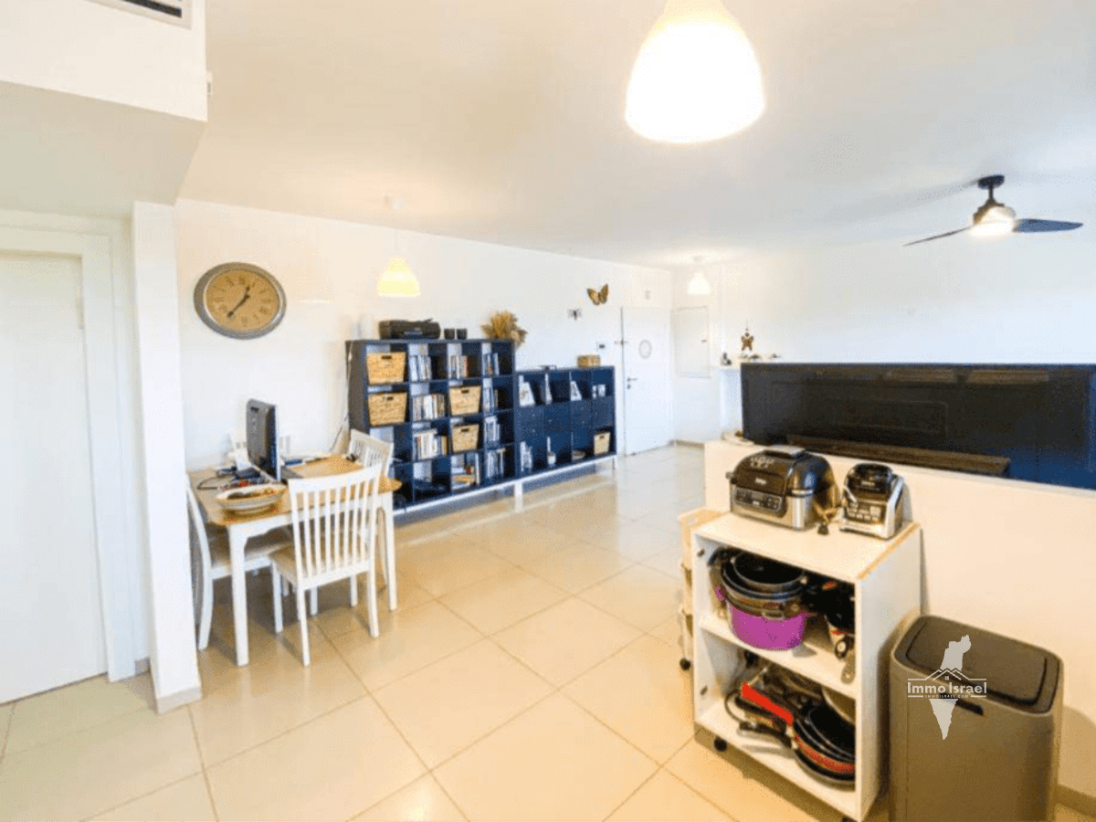 דירה 4 חדרים למכירה ברחוב אורן 12, חריש