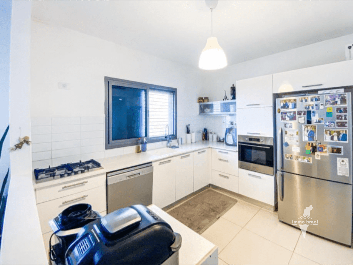 דירה 4 חדרים למכירה ברחוב אורן 12, חריש