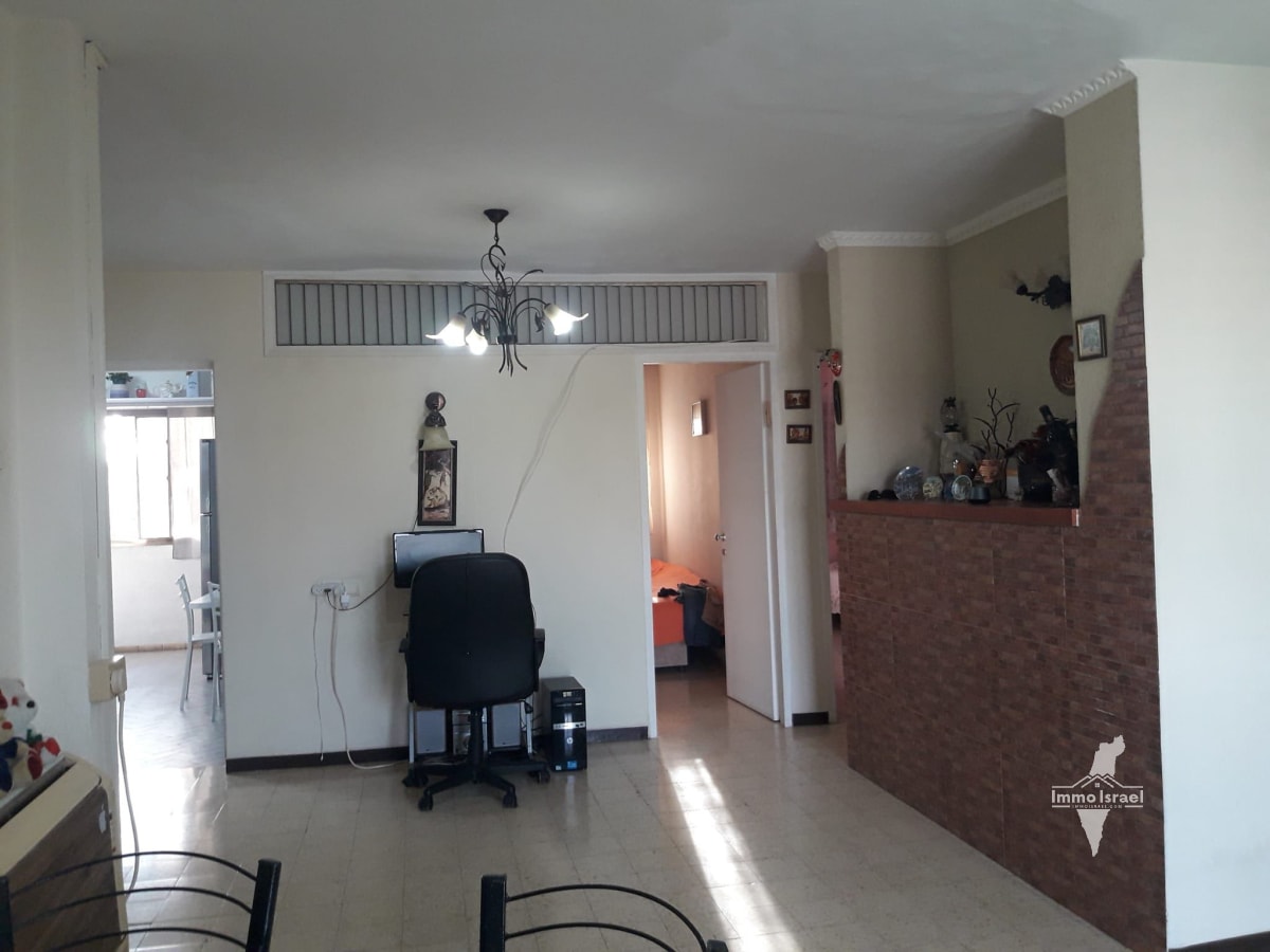 4-Room Apartment for Sale on Kalischer Street, Be'er Sheva