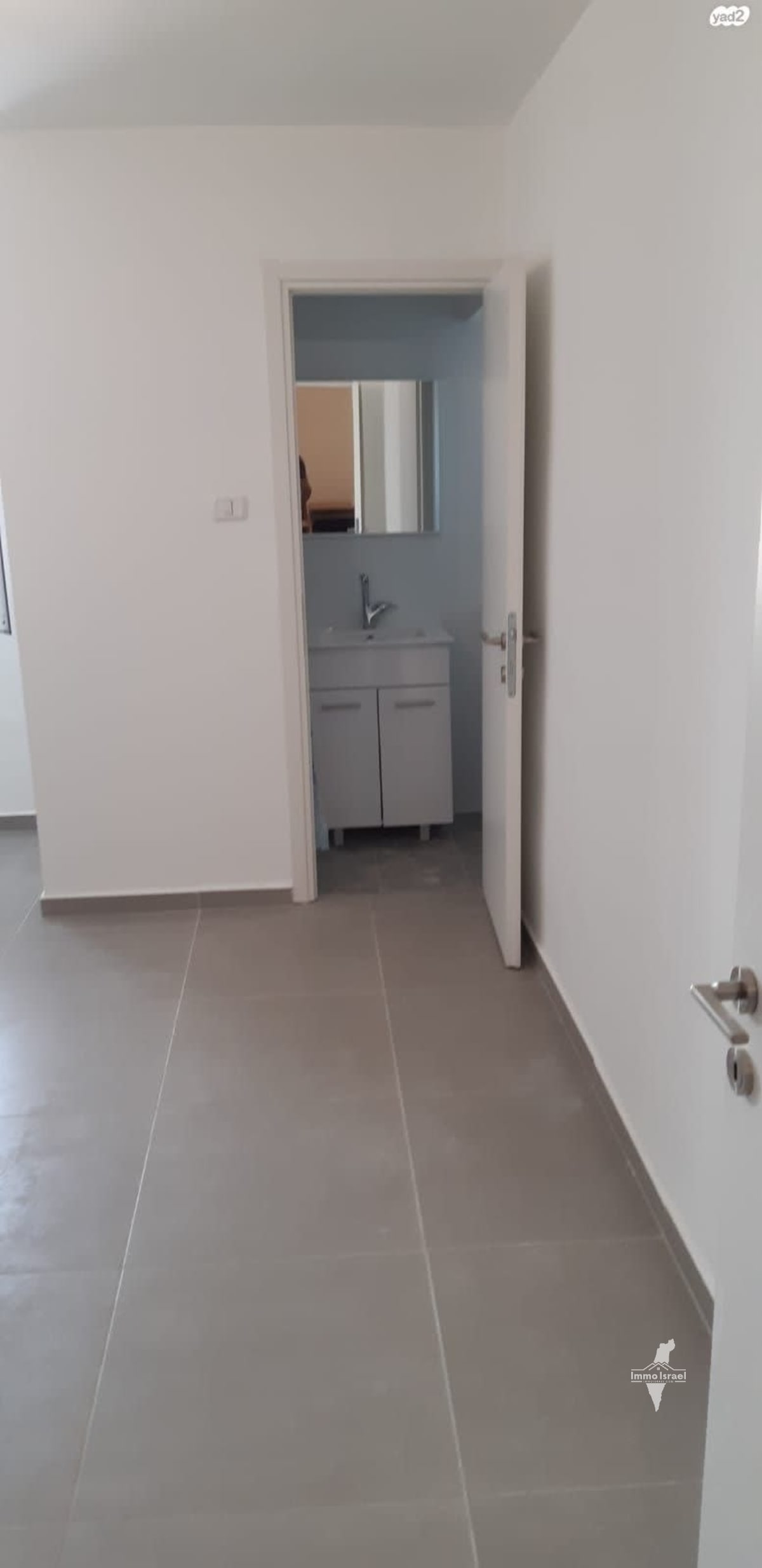 3-Room Apartment for Sale, Great for Investors in Gimel Neighborhood, Be'er Sheva