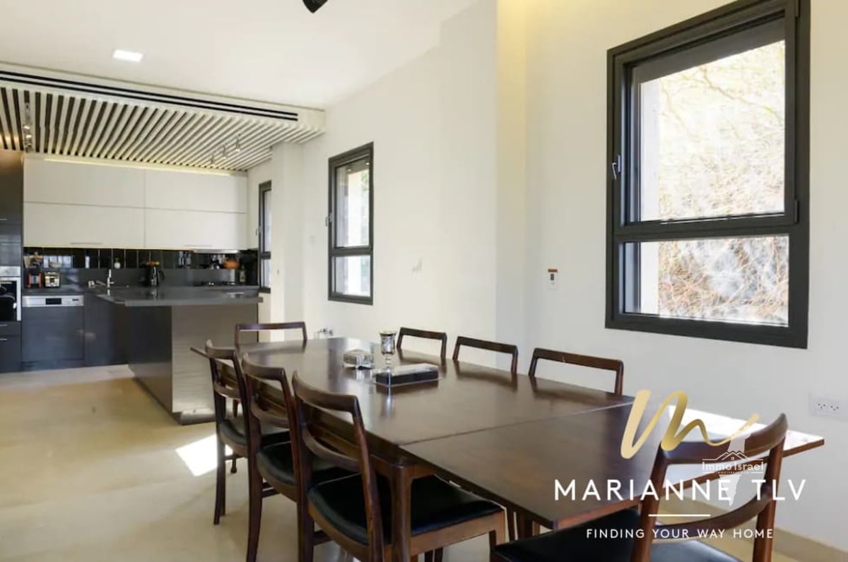 Villa de 5 pièces face à la mer à louer rue Yotvat, Tel Aviv-Yafo