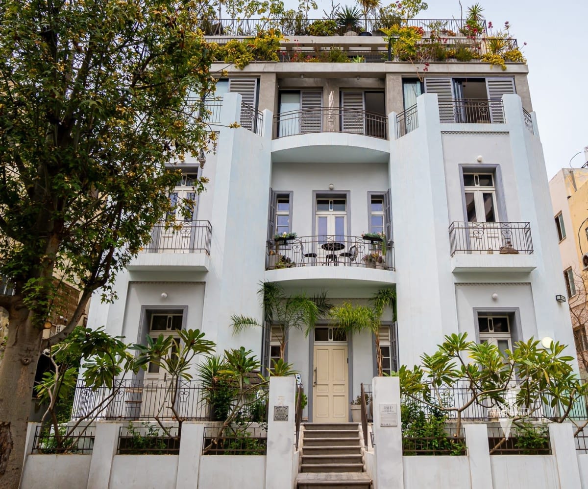 2-комнатная квартира на продажу в здании с исторической сохранностью на улице Грузенберг 21, Тель-Авив-Яффо