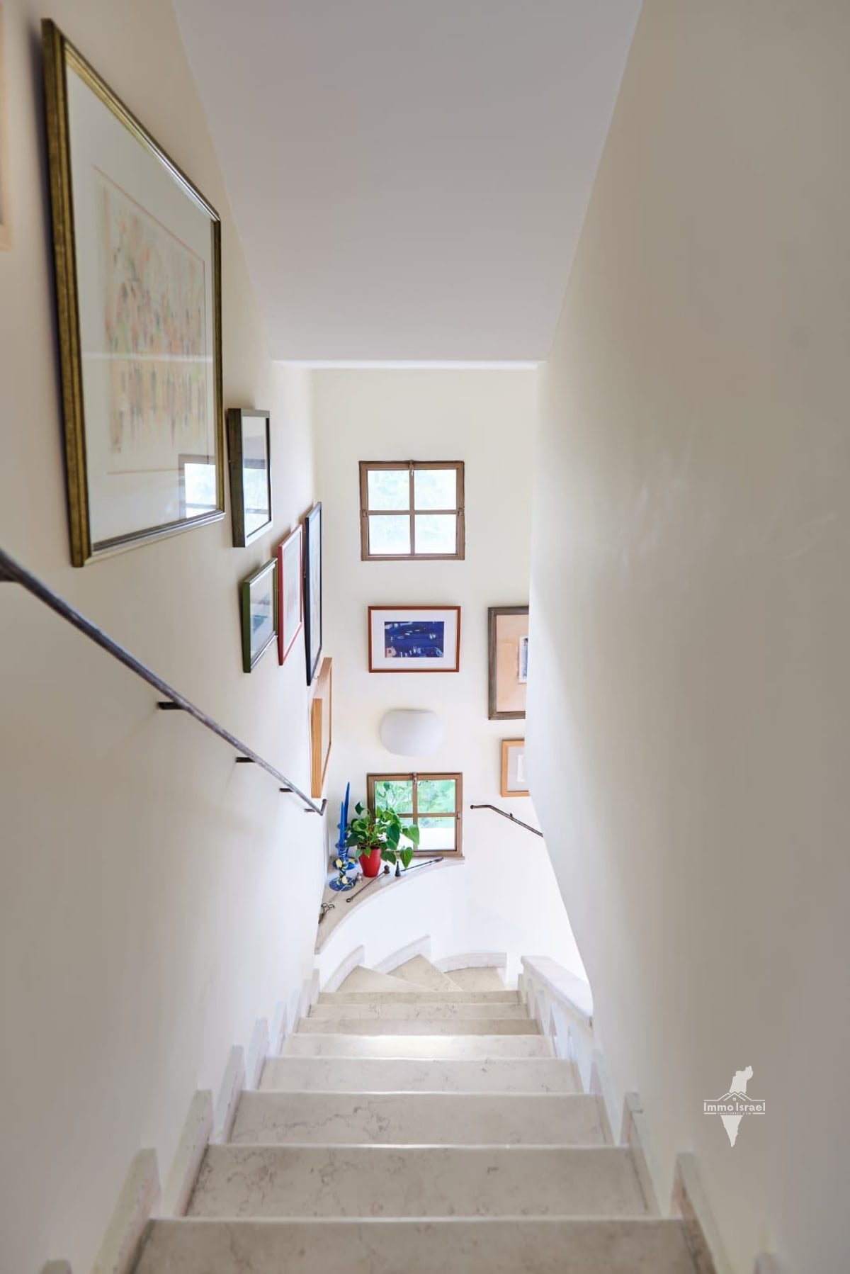 דופלקס 5 חדרים למכירה בבית עם שימור היסטורי ברחוב החרמון 42, תל אביב-יפו