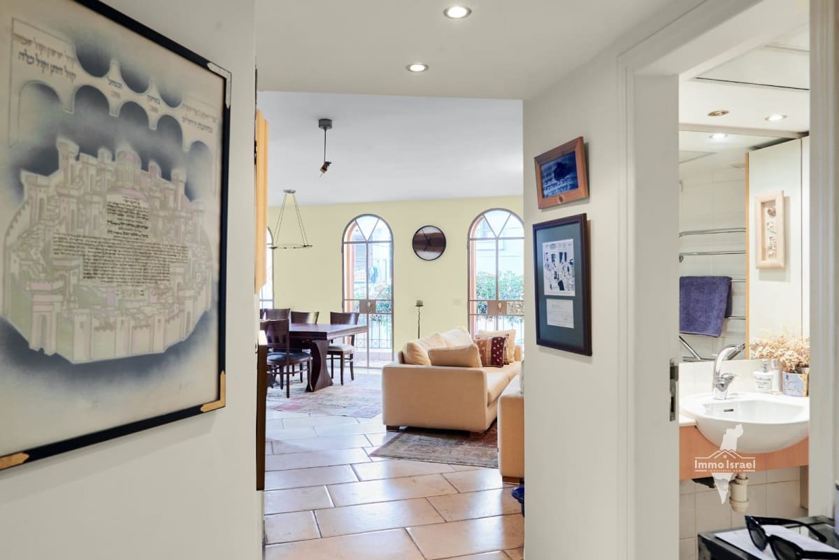 5-комнатный дуплекс на продажу в исторически сохраняемом здании на улице Ха-Хермон 42, Тель-Авив-Яффо