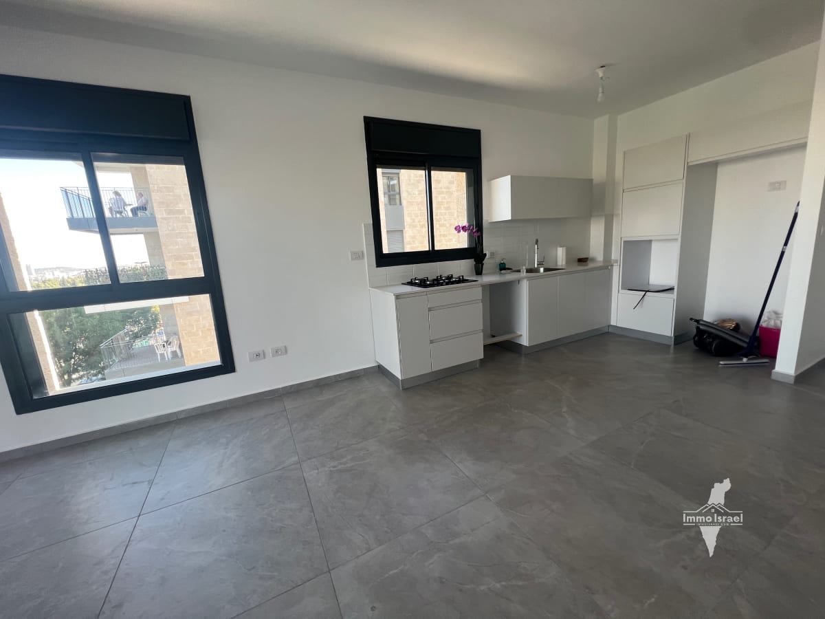 3-Room Apartment for Sale at 10 Yosef Burg Street, Jerusalem