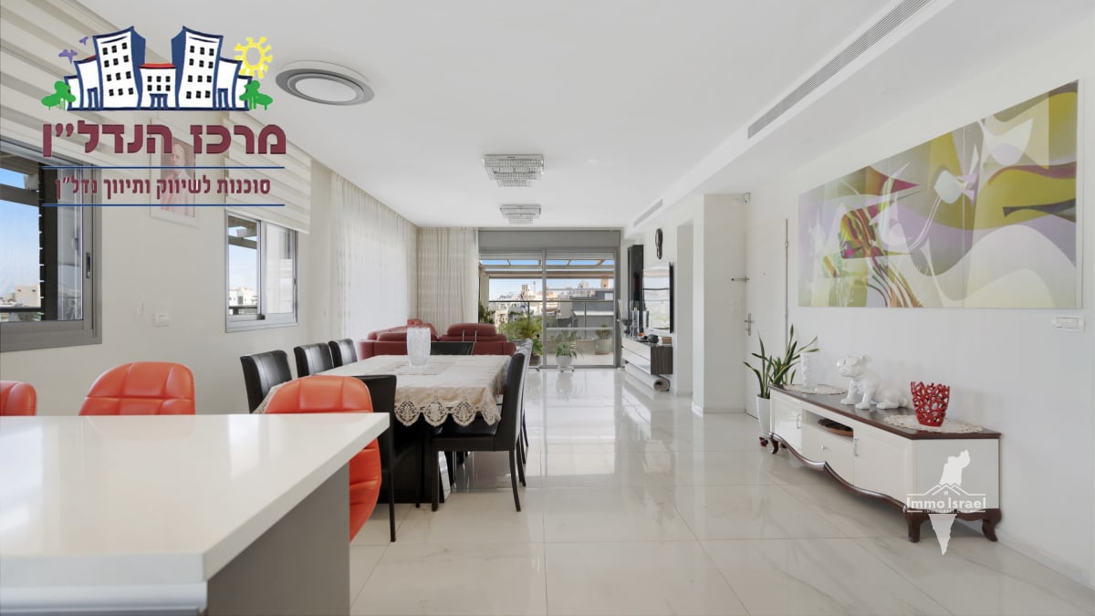 Penthouse à vendre près de la mer au 37 rue Ha-Sar Shapira, Bat Yam