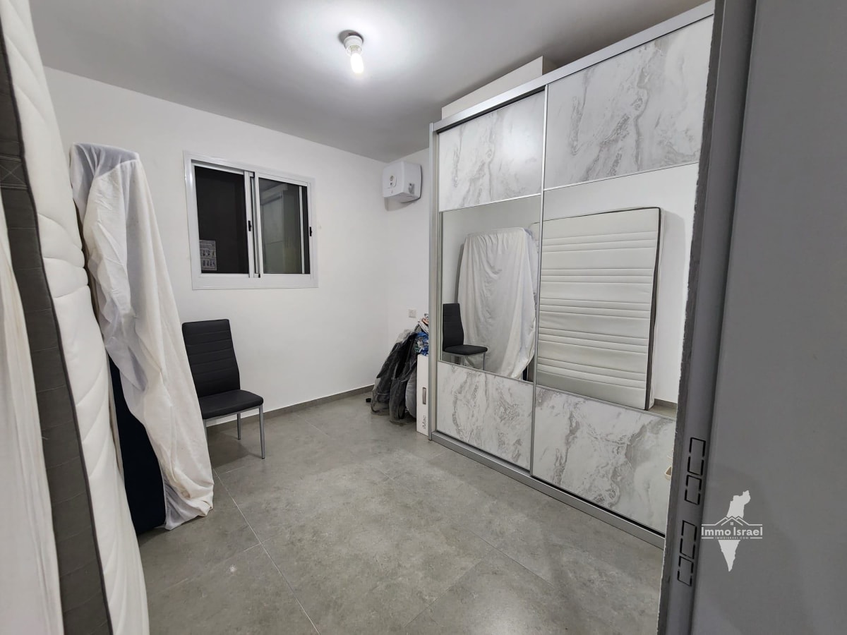 4-комнатная квартира на продажу с видом на зелень в районе Ха-Прахим, Хариш