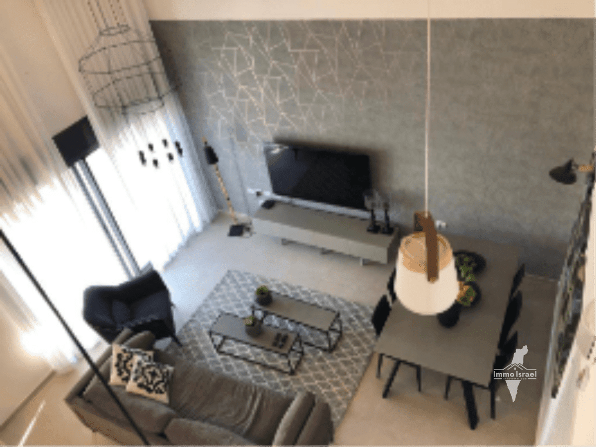 5-Room Duplex in the Prestigious Mevo'ot Caesarea Project in Ha-Yishuv ha-Vatik Neighborhood, Or Akiva