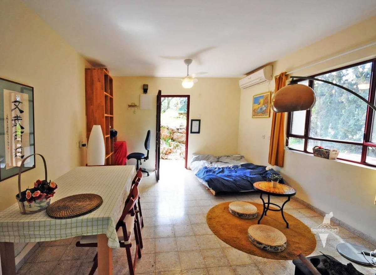 House with Studio and 2 Guest Cabins for Sale on Mitzpeh Kinneret Street, Amirim