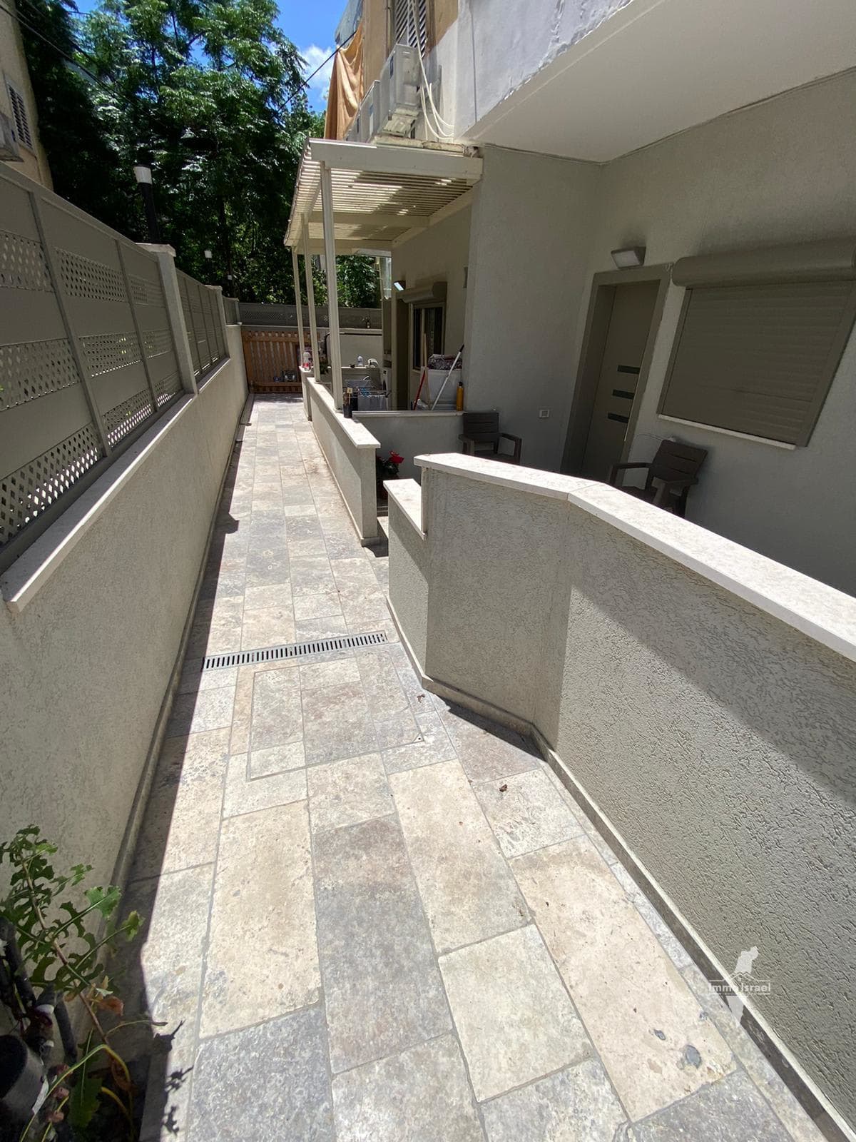 Apartment divided into 3 units for investment purposes, located on Bilu Street, Haifa.