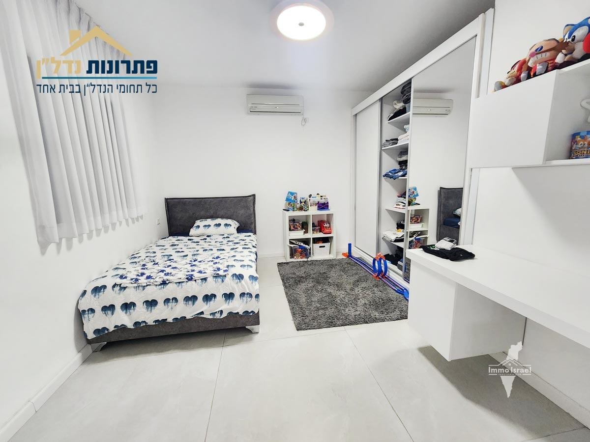 5-Room Apartment for Sale on Ha-Rav Zarbiv Street, Tirat Carmel