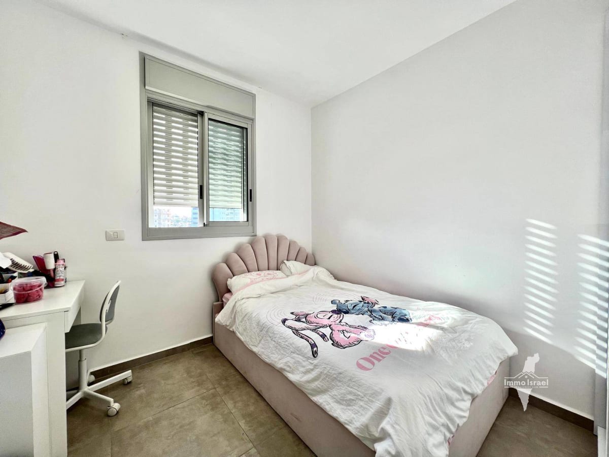 4-Room Apartment for Sale on Ha-Ge'ula Street, Netanya