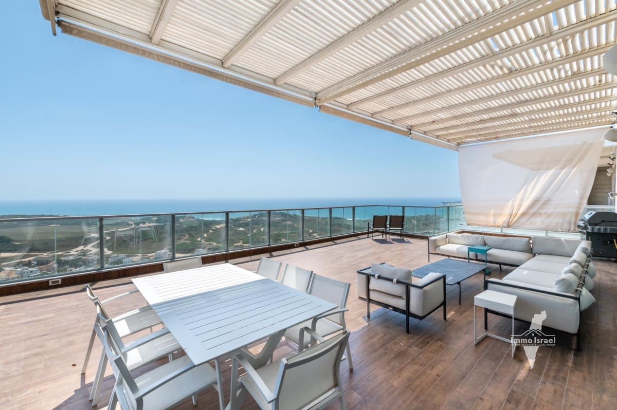 6-Room Penthouse for Sale with Pool and Sea View at Arzei HaLevanon Street, Hadera