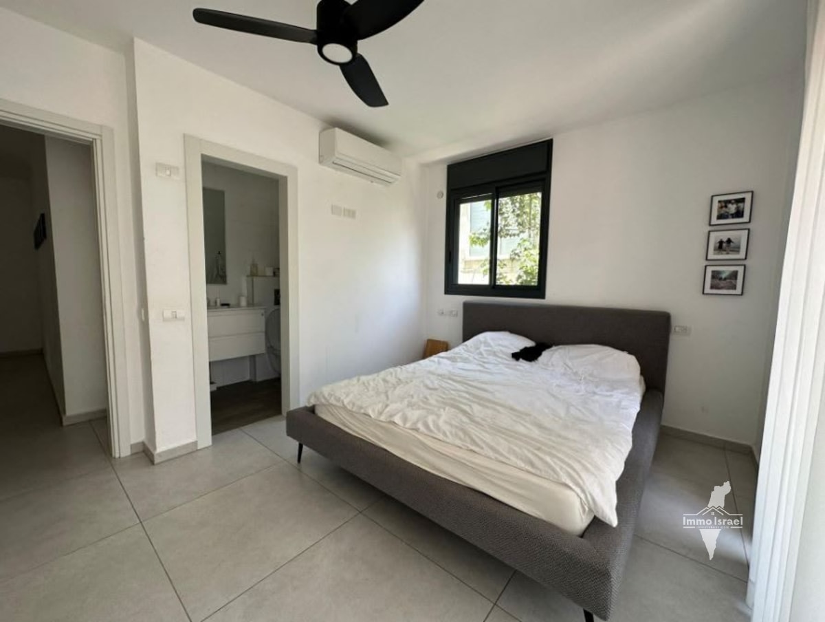 5-Room Apartment for Sale at 6 Rashi Street, Tel Aviv-Yafo