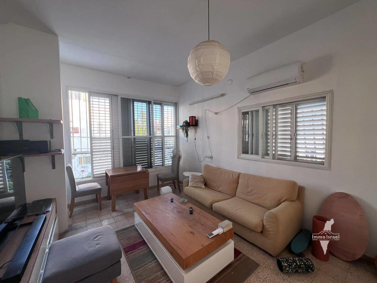 2-Room Apartment for Sale at Gush Etsyon Street, Tel Aviv-Yafo