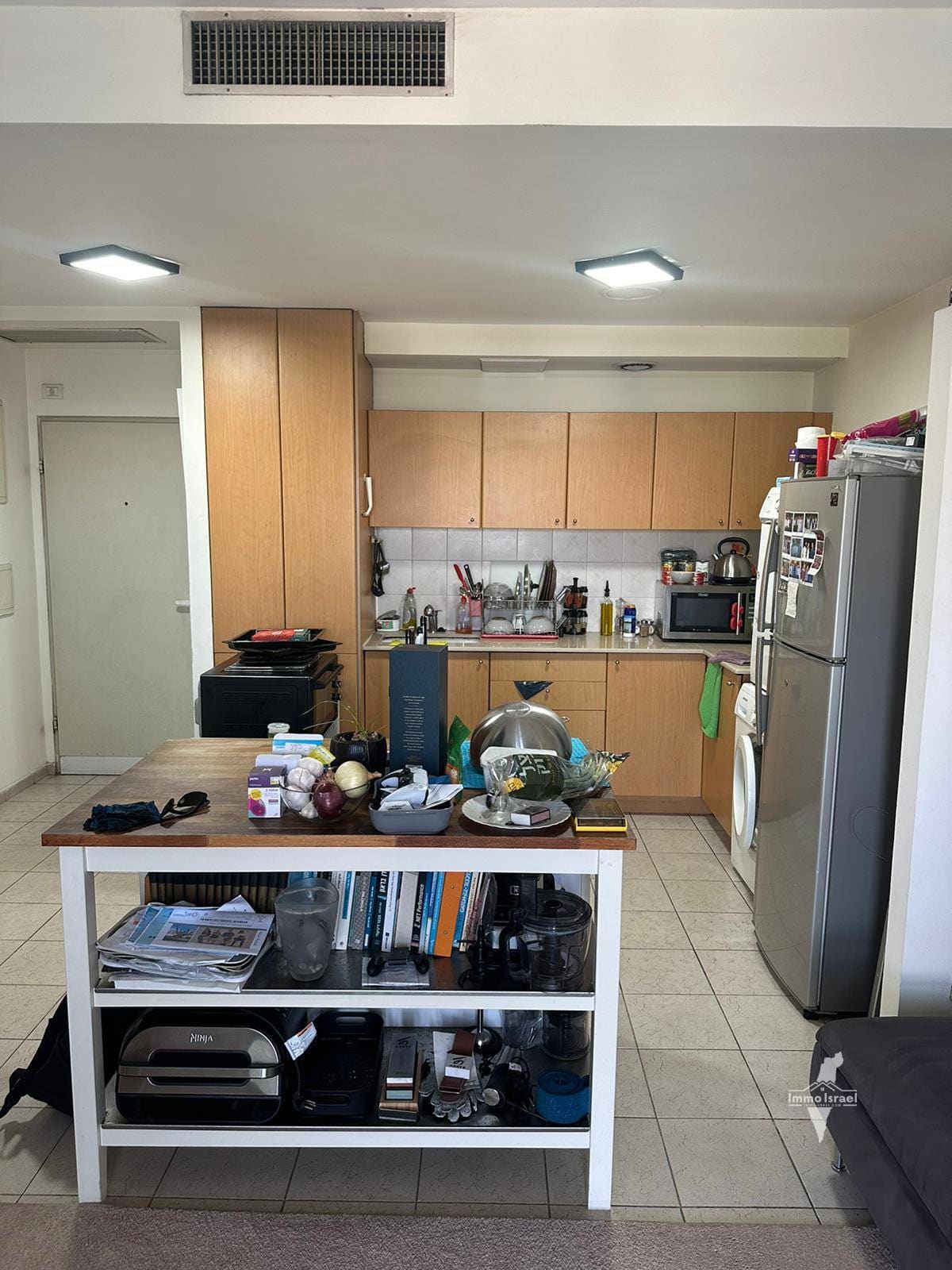 3-Room Apartment for Sale at Ha-Tkuma Street, Tel Aviv-Yafo