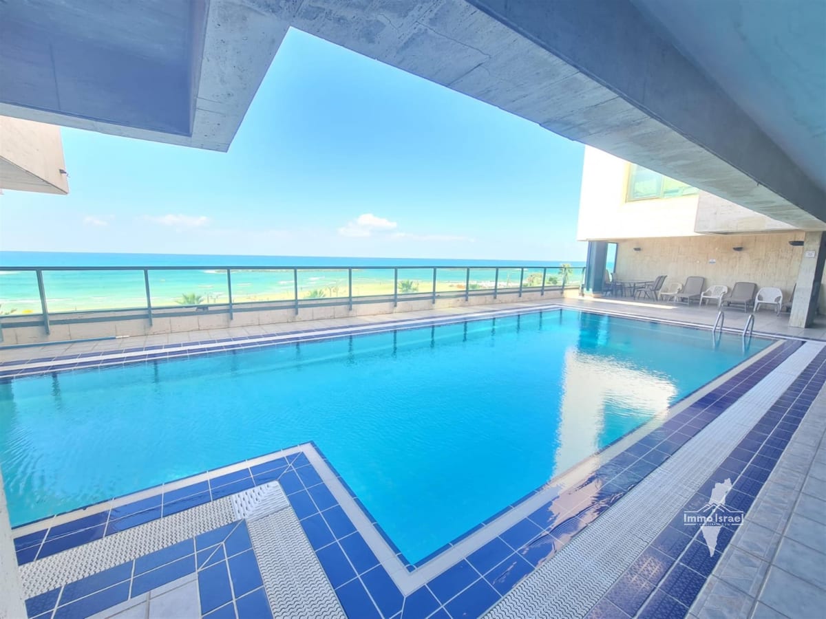 Modern 4-Room Apartment with Seaview for Sale at Retsif Herbert Samuel Street, Tel Aviv-Yafo