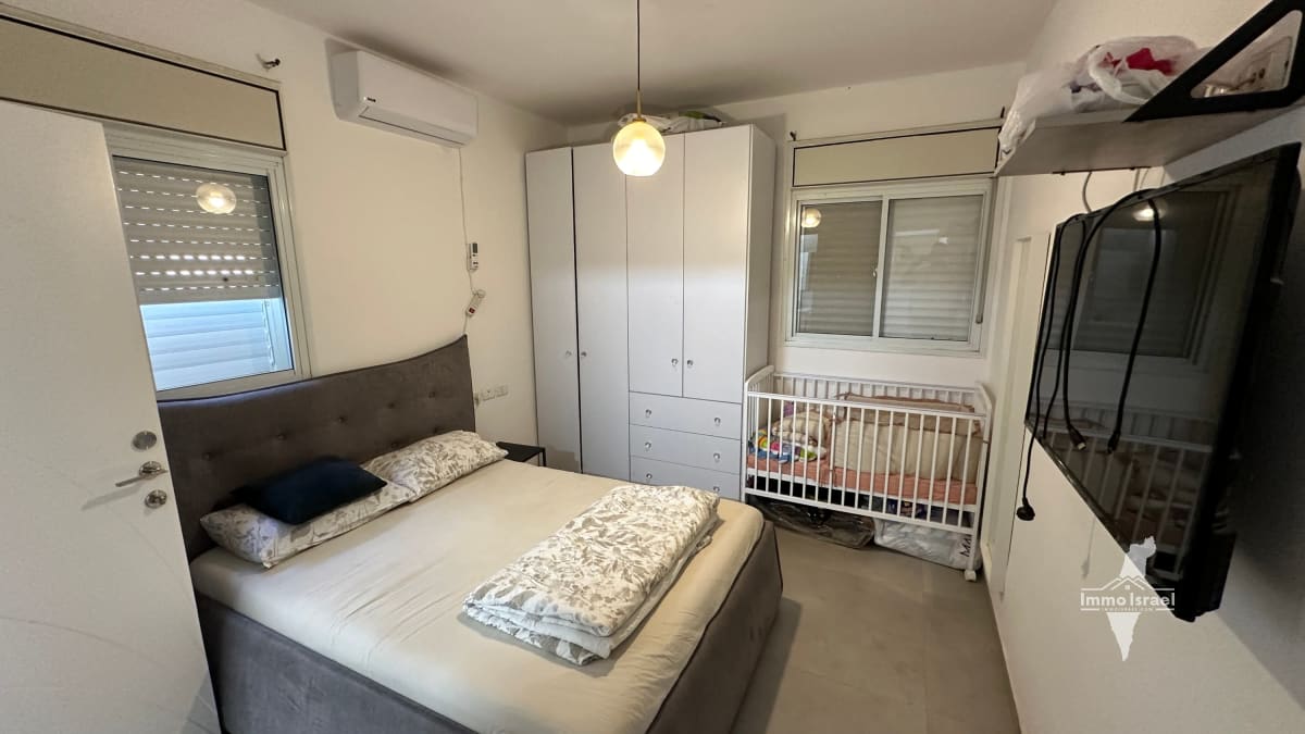 Appartement rez-de-jardin de 4 pièces rénové à vendre dans le quartier Vav neuf, Be'er Sheva