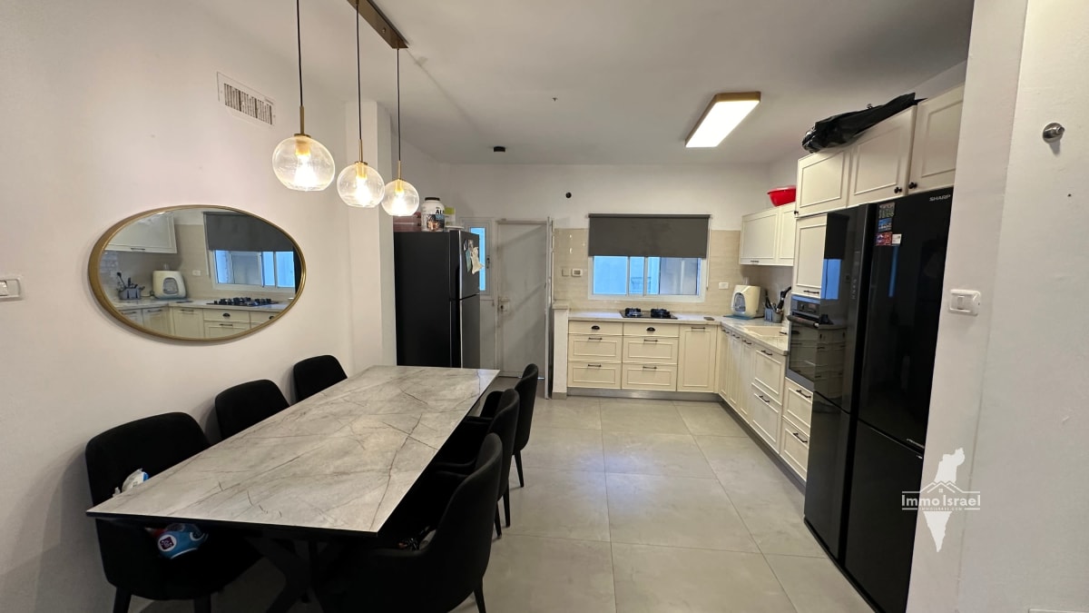 Appartement rez-de-jardin de 4 pièces rénové à vendre dans le quartier Vav neuf, Be'er Sheva