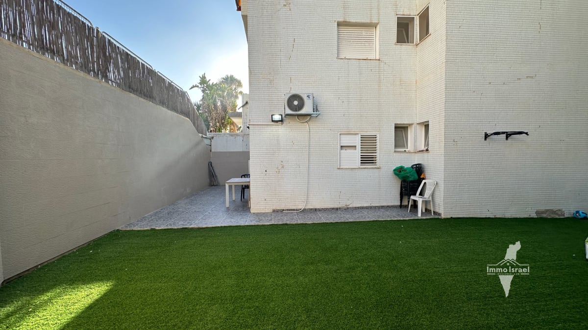 Upgraded 4-Room Garden Apartment for Sale in the New Vav Neighborhood, Be'er Sheva