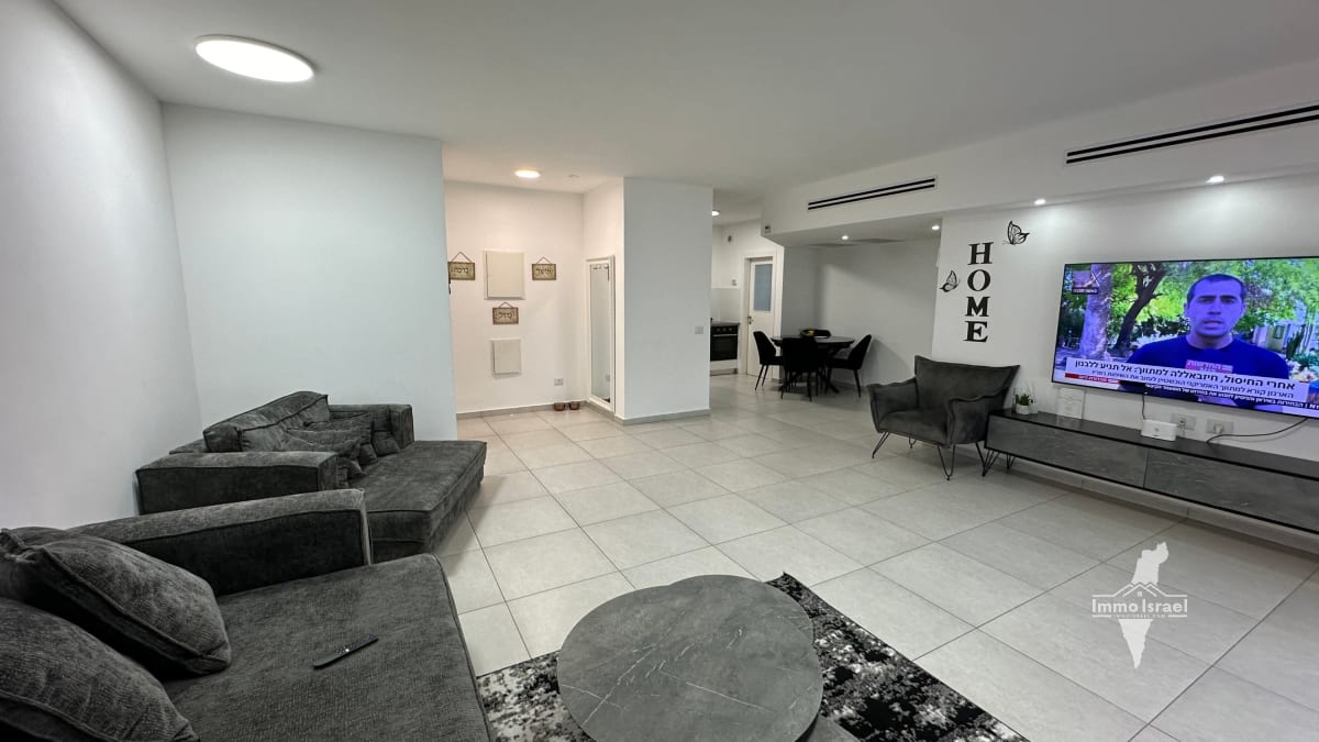 Mini-penthouse de 4 pièces à vendre dans le quartier Shkhunat Sigaliyot, Be'er Sheva