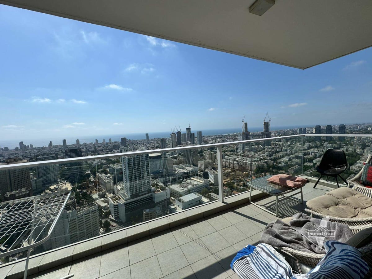 4-Room Apartment for Sale at 144 Derech Menachem Begin, Tel Aviv-Yafo